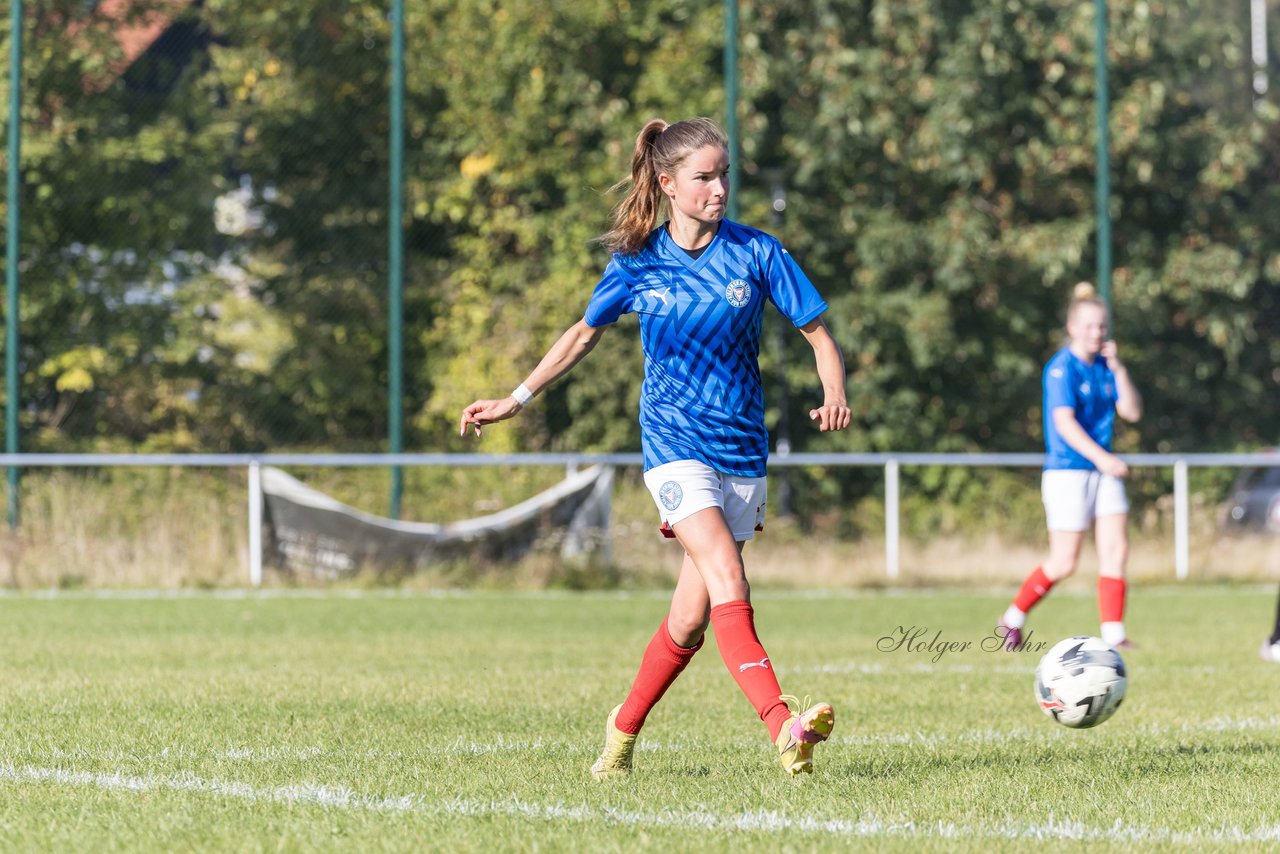 Bild 351 - F Holstein Kiel 2 - SSG Rot-Schwarz Kiel 2 : Ergebnis: 5:0